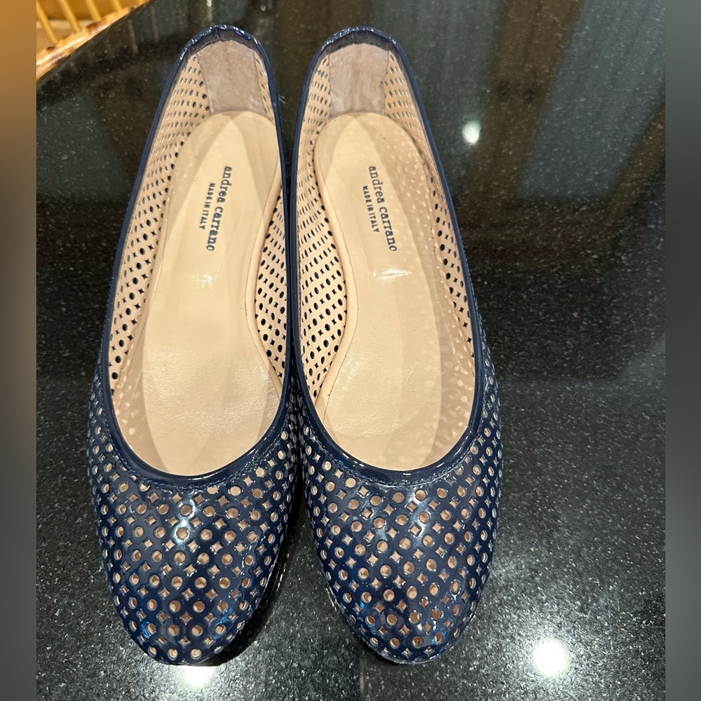 Andrea Carrano Made in Italy Cutout Flats Patent Leather Navy Size 42
